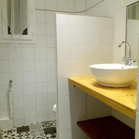 Chemin Des Faisses Apartment